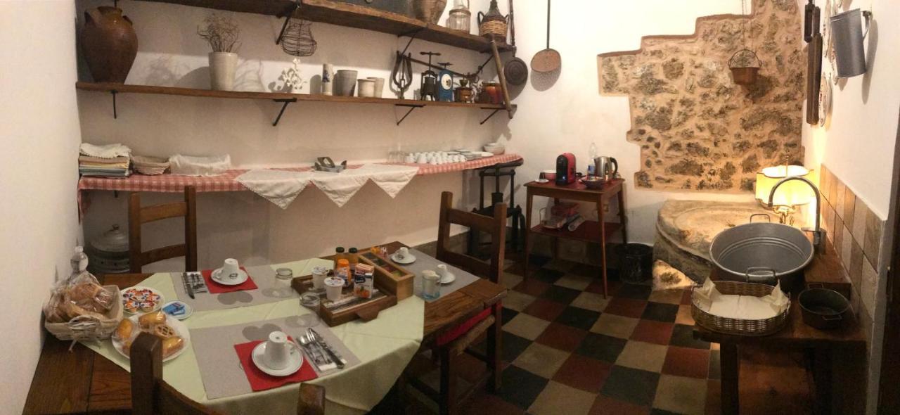 Le Prigioni Del Palazzo B&B Sora Exterior foto