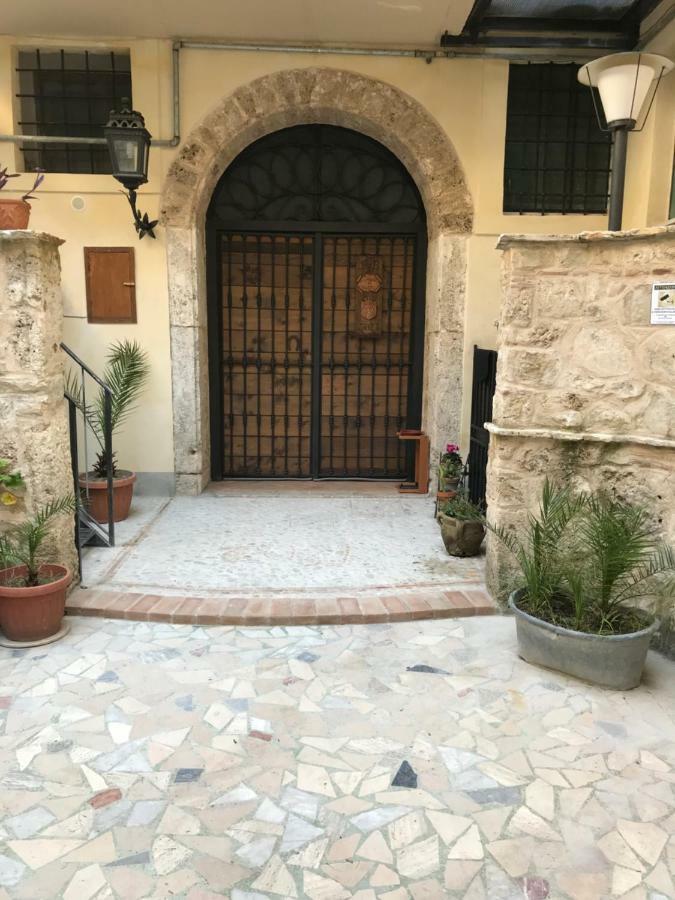 Le Prigioni Del Palazzo B&B Sora Exterior foto